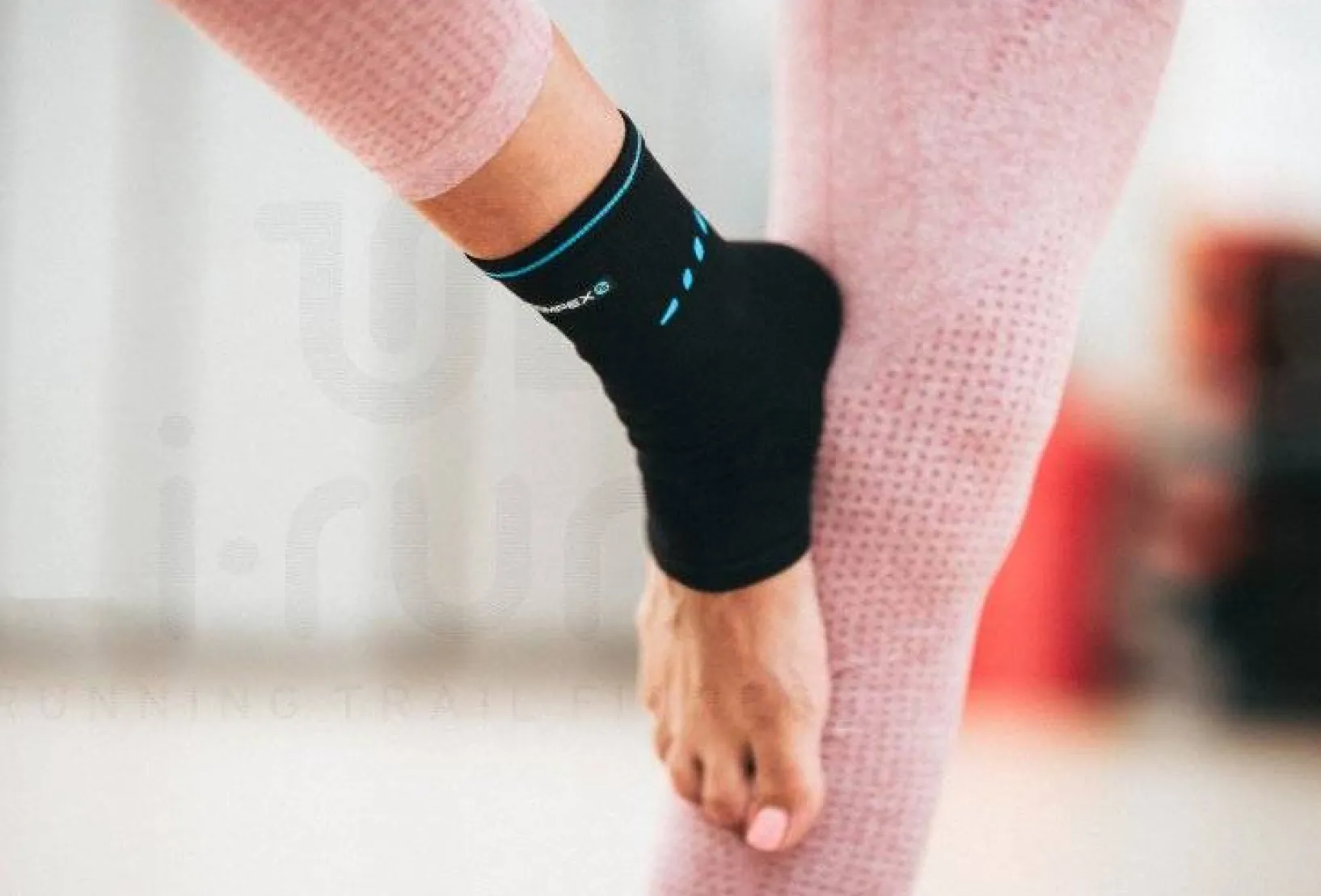 Compex Protection Musculaire & Articulaire^Activ Ankle