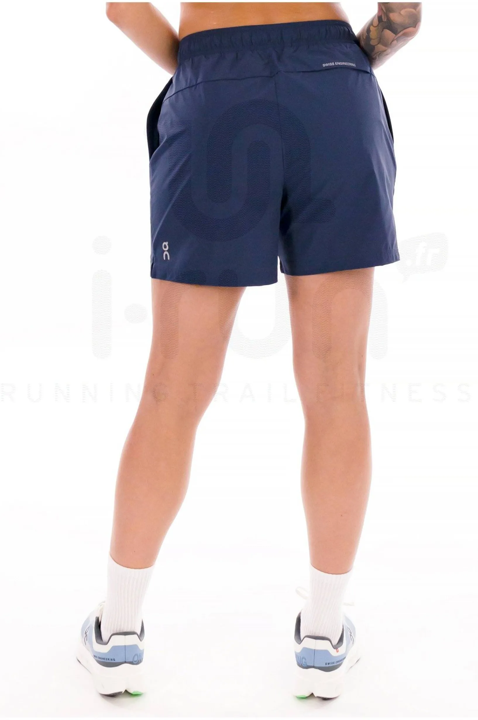 Femme On-Running Shorts / Cuissards / Jupes^Core femme