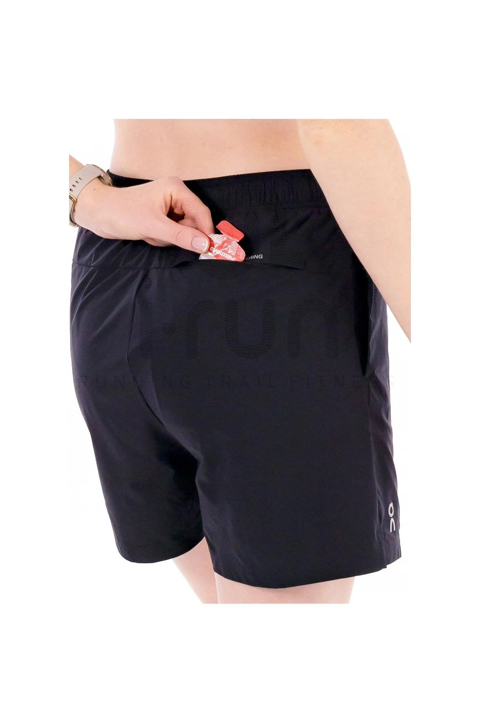 Femme On-Running Shorts / Cuissards / Jupes^Core femme