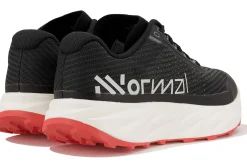 Homme NNormal Trail^Kjerag 02