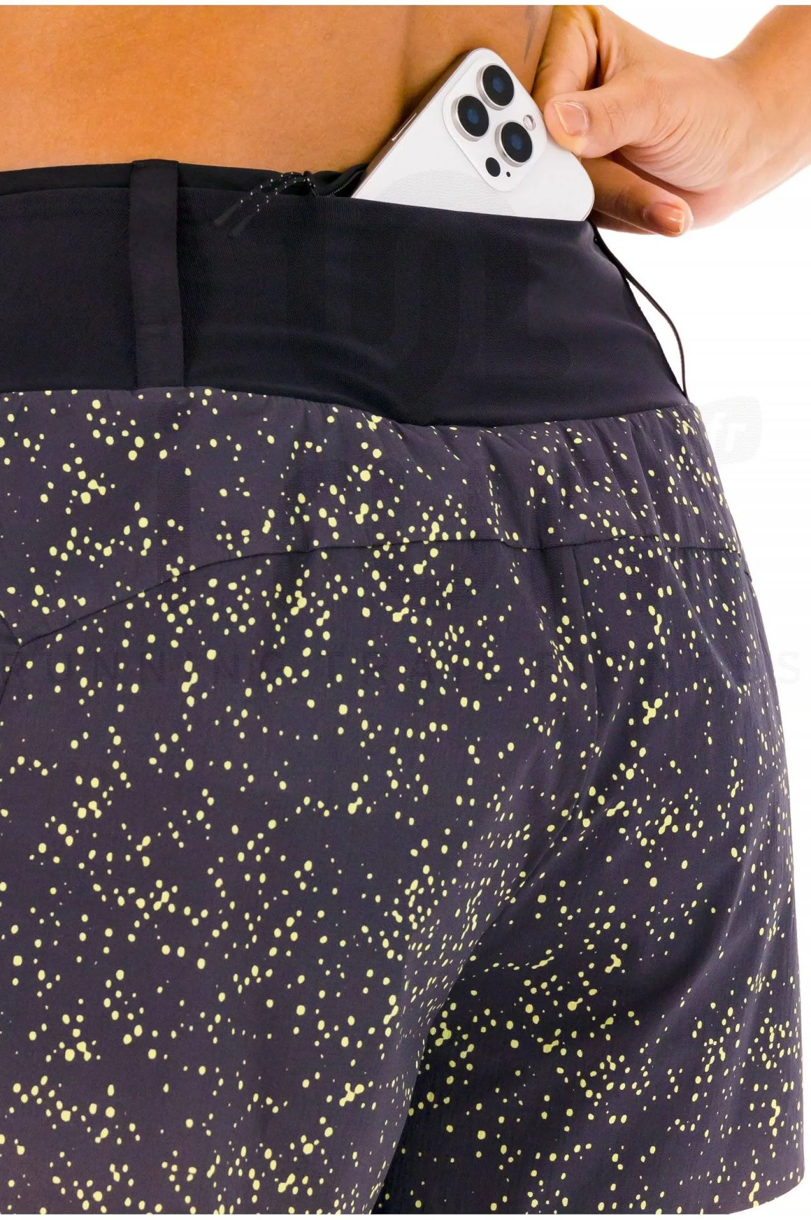 Femme On-Running Shorts / Cuissards / Jupes^Ultra femme